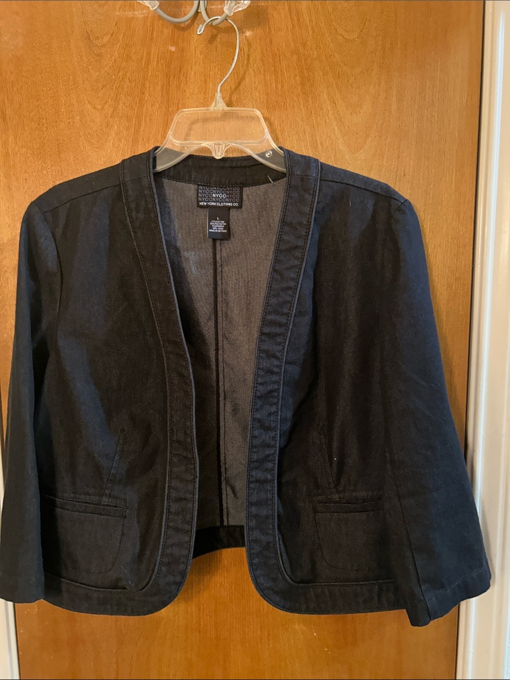 New York & Company Black Cropped Open-Front Blazer. L